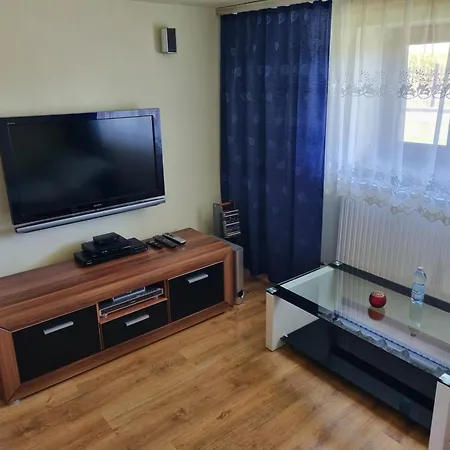 Jacuzzi Apartment *